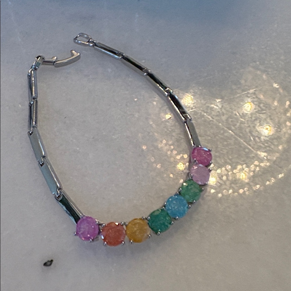 New Bracelet
White gold plated links multi-colored gumdrop stones 7” # G22 - Picture 3 of 7